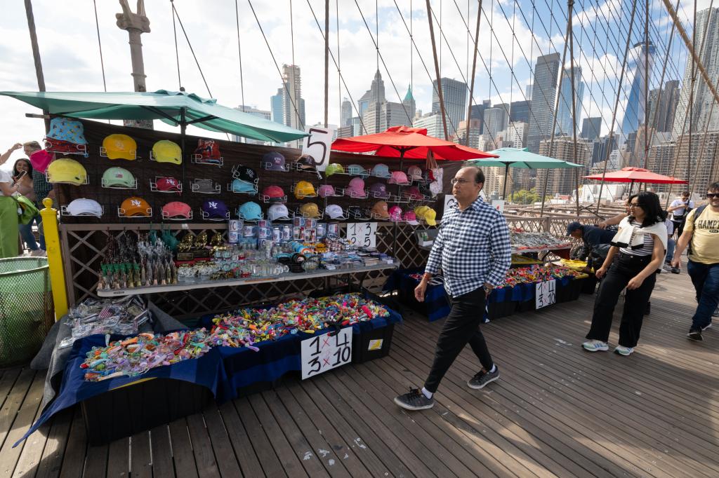 Brooklyn Bridge vendors.