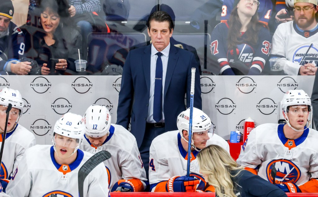 Lane Lambert's Islanders have a good chance to snap their three-game losing streak when they face the woeful Blackhawks on Friday night.