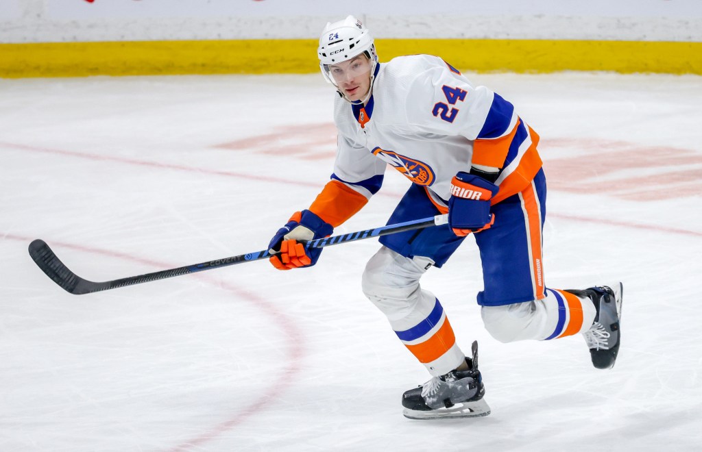 Scott Mayfield said the struggling Islanders can't get frustrated despite their three-game losing skid.