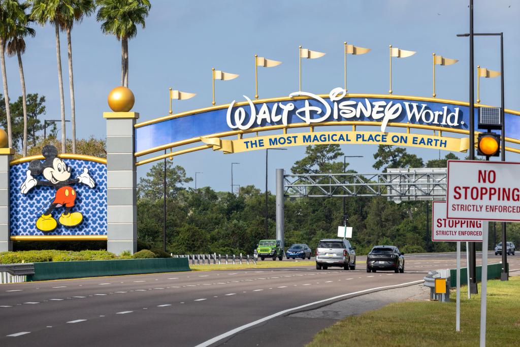 Walt Disney World sign