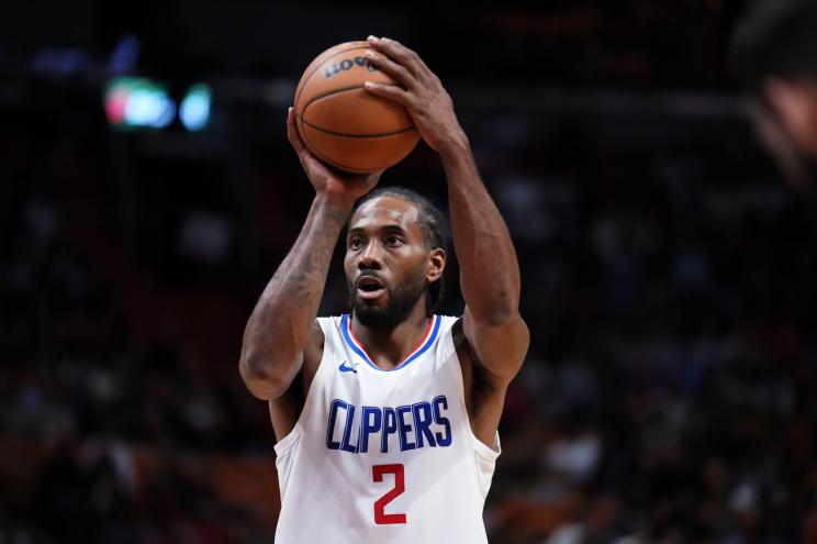 Kawhi Leonard #2 of the LA Clippers takes a free throw against the Miami Heat.