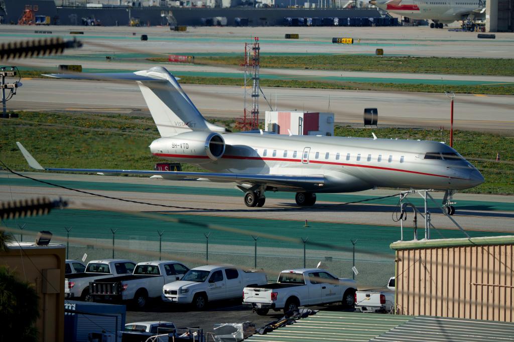 Taylor Swift's plan land at Los Angeles International Airport on Saturday.