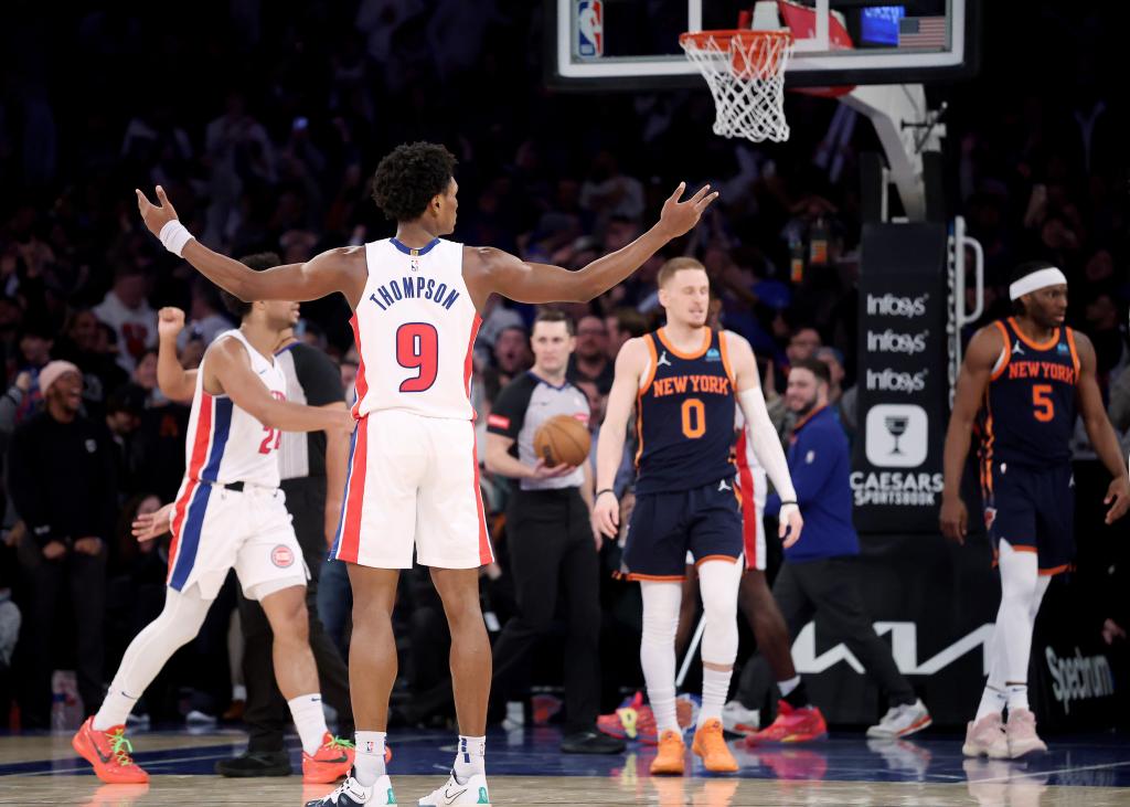 Pistons rookie Ausar Thompson was begging for a foul. 