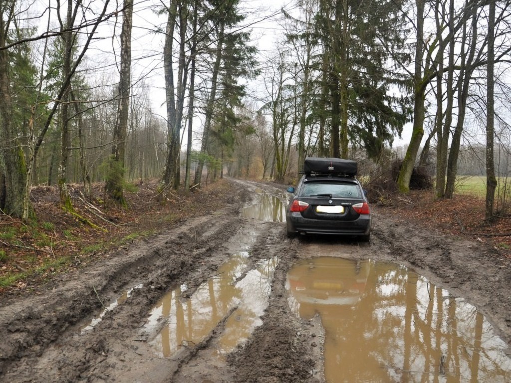 British national's BMW seen on a border road in Poland 