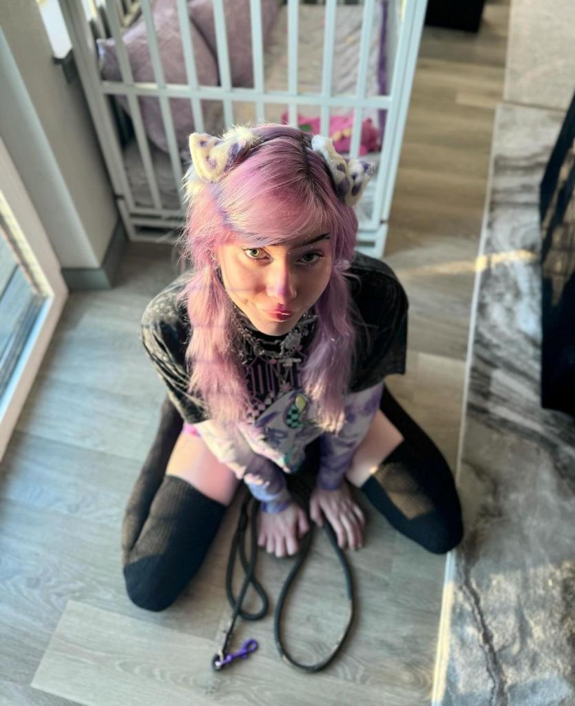 Meow Dalyn, a Twitch streamer from the US, who identifies as a dog.