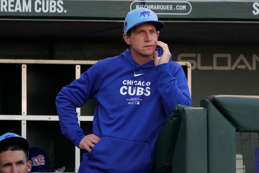 Craig Counsell left the Brewers for another team in the NL Central, replacing the Cubs' David Ross.