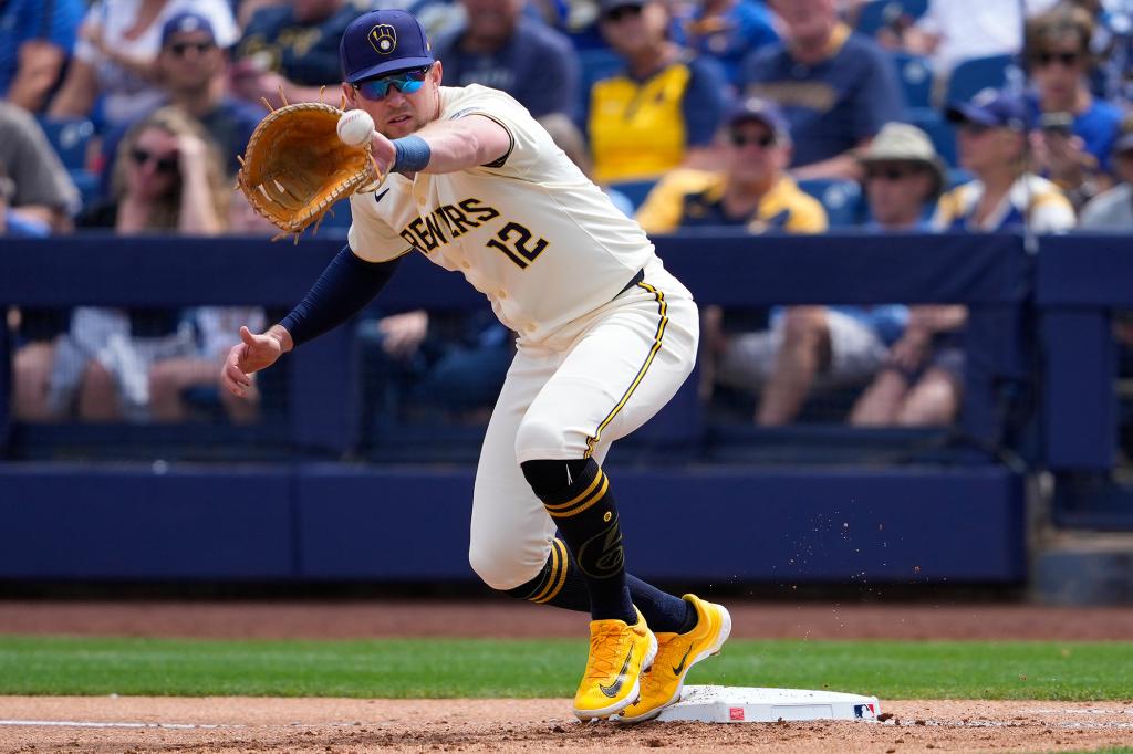Rhys Hoskins missed all of last season with a torn ACL.