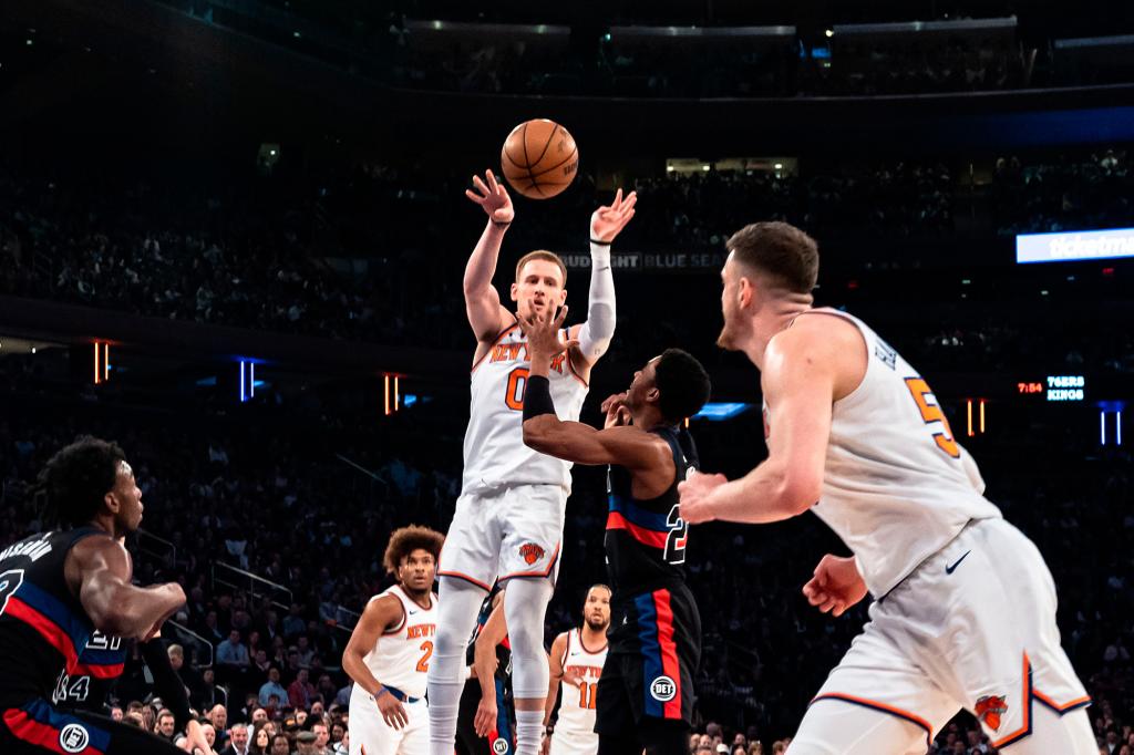 Donte DiVincenzo set a Knicks single-game record with 11 3-pointers.