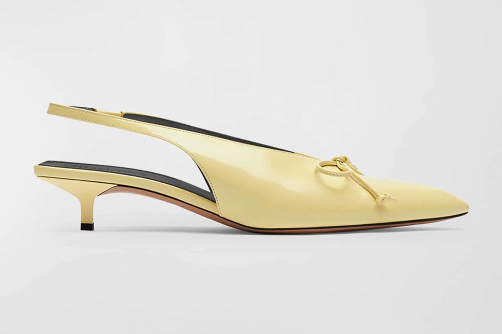 An image of pale yellow Jacquemus slingbacks