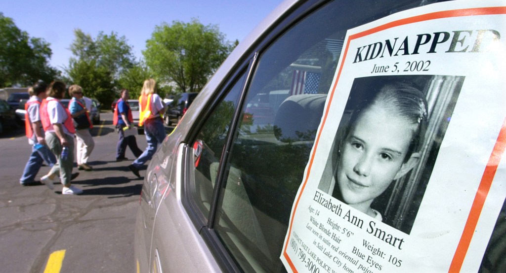 Volunteers searching for Elizabeth Smart in Salt Lake City, June 13, 2002