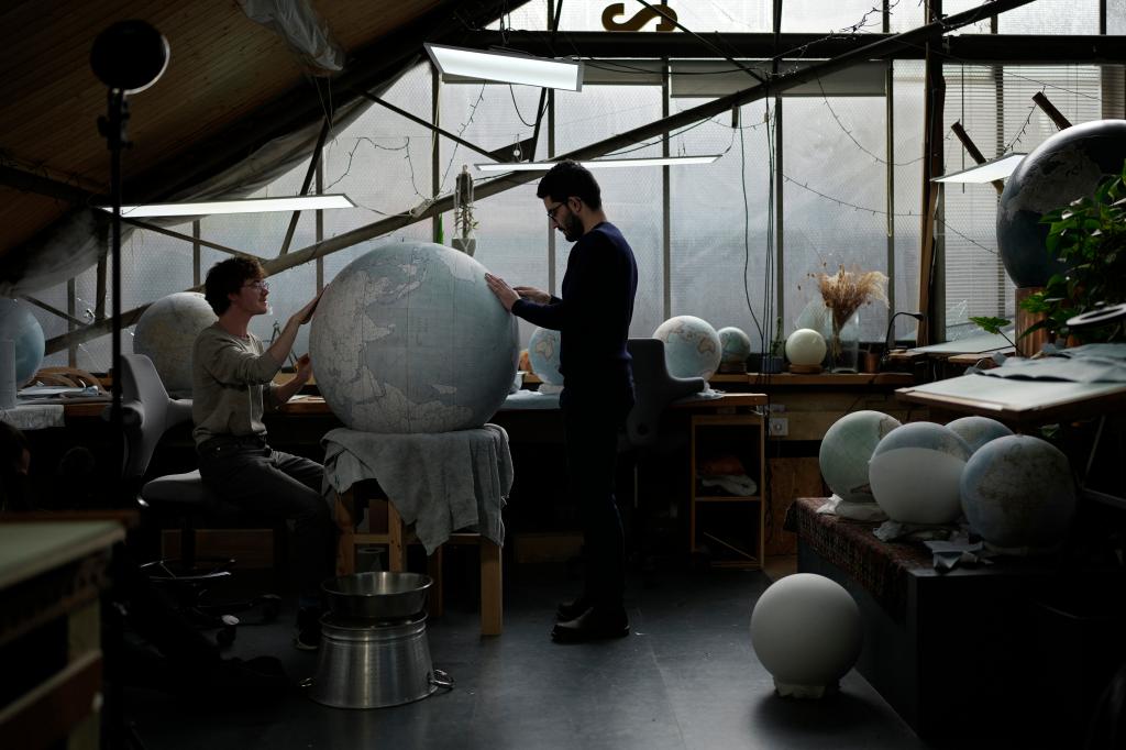 Globemaker