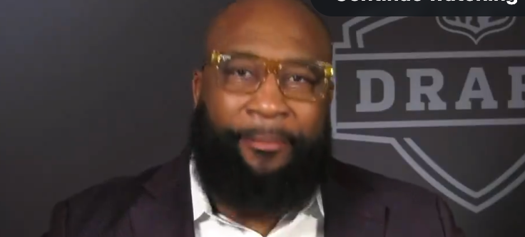 Marcus Spears did not agree with Dan Orlovsky.