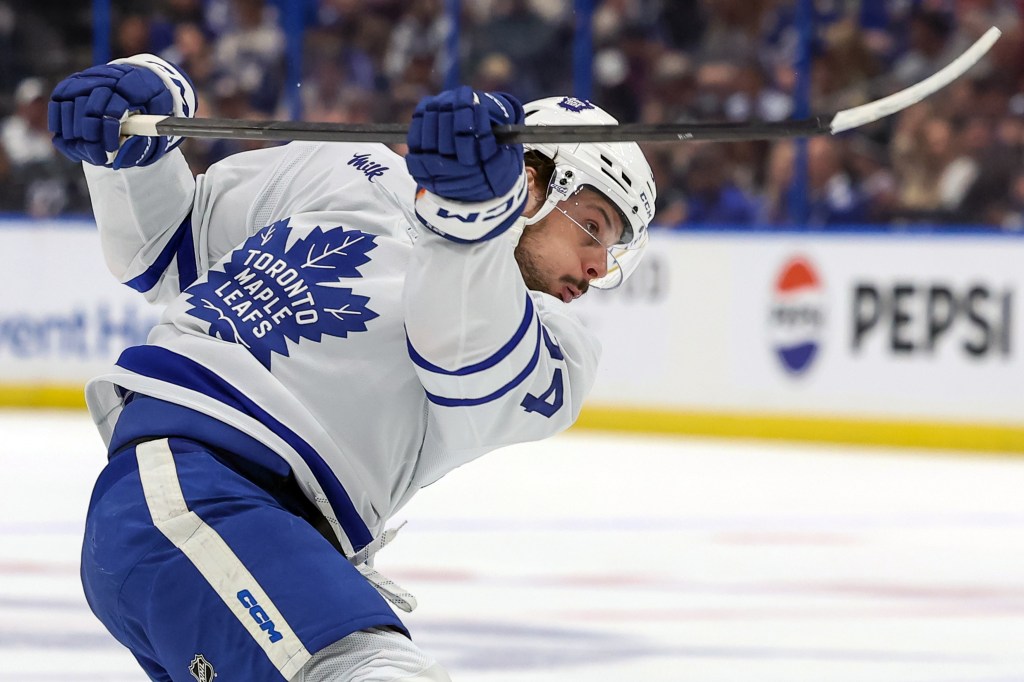 Auston Matthews leads the Maple Leafs against the Bruins.