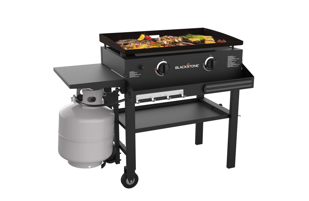 Blackstone 28" Griddle with Front Shelf and Cover
