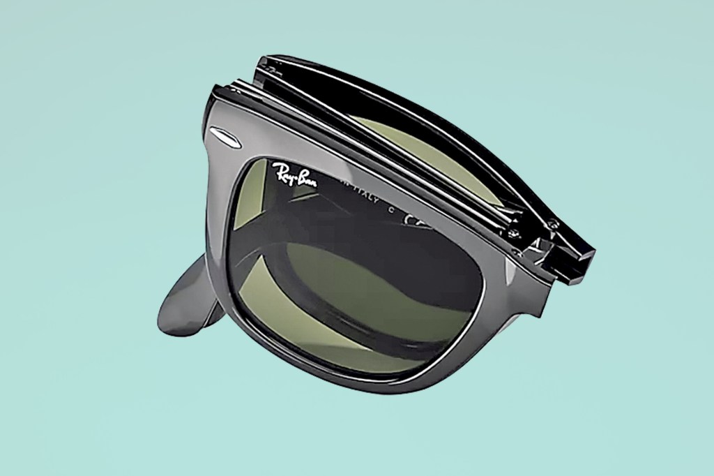 Image of Ray-Ban folding sunglasses