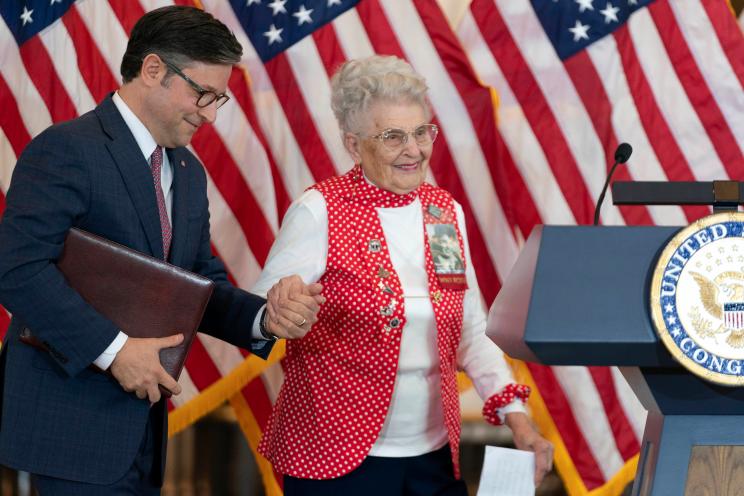 Original Rosie the Riveter honored by congress