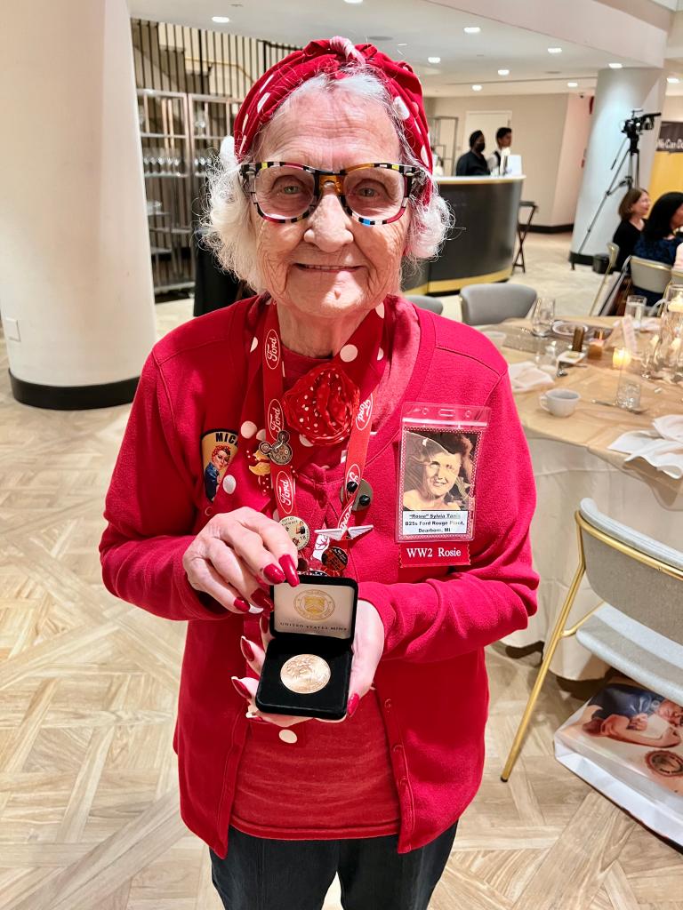 Sylvia Tanis with her medal