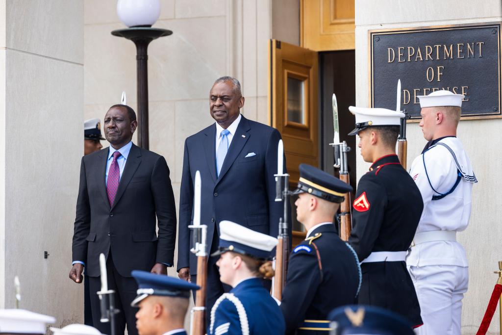 US Secretary of Defense Lloyd Austin (C-L) welcomes Kenya's President William Ruto (L) to the Pentagon in Arlington, Virginia, USA, 24 May 2024