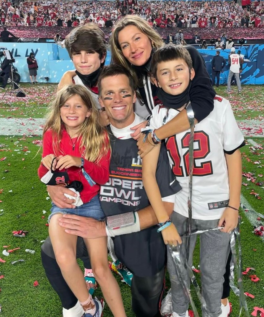 Tom Brady and Gisele Bundchen with their kids.
