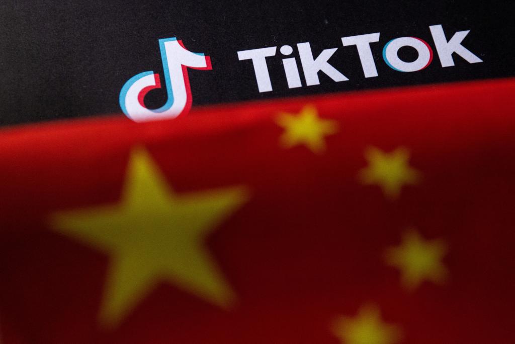 Chinese flag and TikTok logo