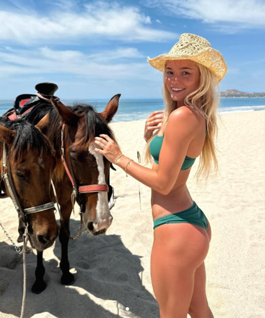 Olivia Dunne in Cabo with her sister, Julz Dunne in May 2024. 