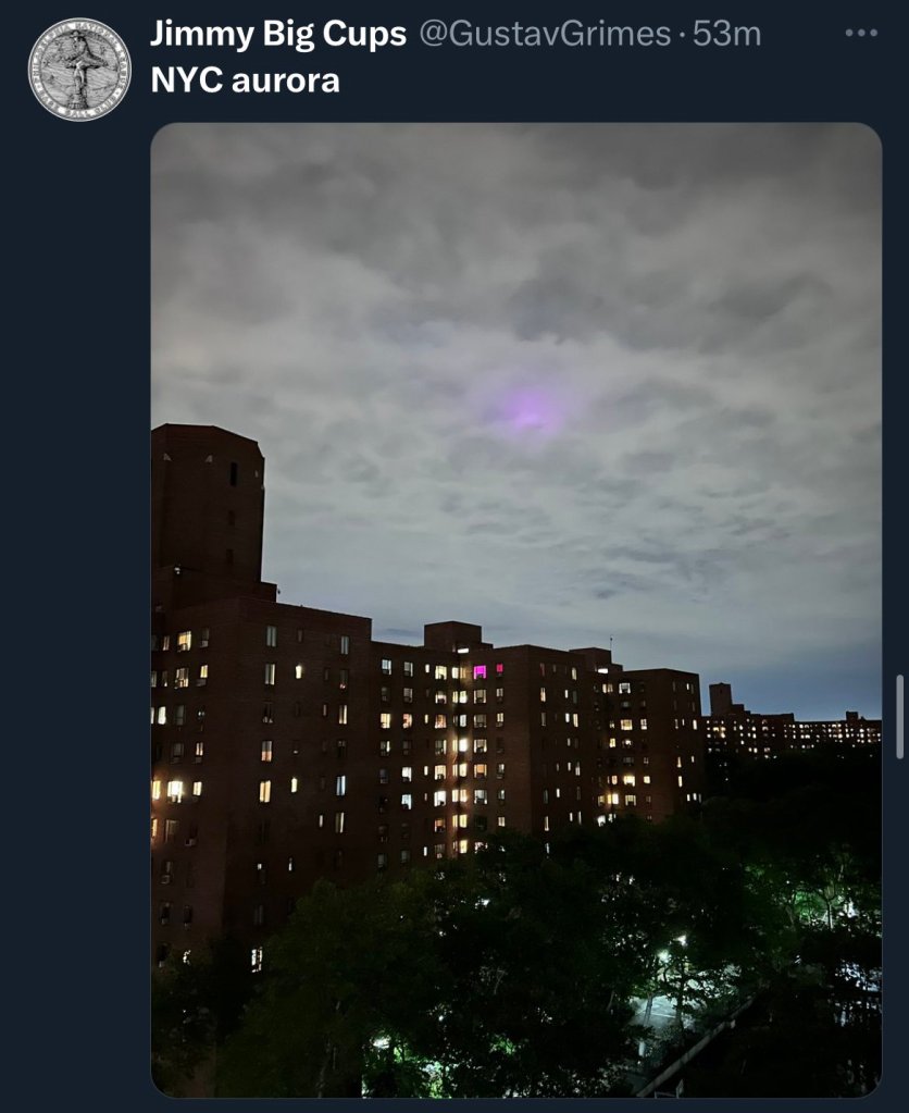 New Yorkers misinterpreting the lights of Kosciuszko Bridge as Northern Lights, screen capture from a phone