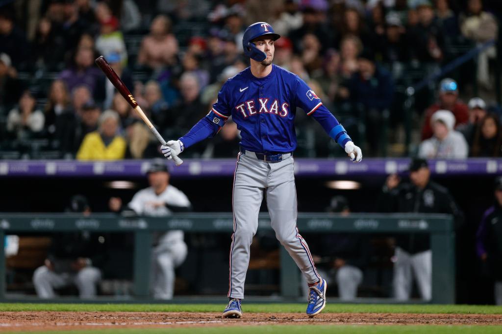 Texas Rangers outfielder Evan Carter