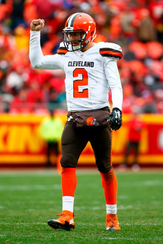 Johnny Manziel #2 of the Cleveland Browns pumps his fist after a touchdown rush by Isaiah Crowell at Arrowhead Stadium during the third quarter of the game against the Kansas City Chiefs on December 27, 2015 in Kansas City, Missouri.  