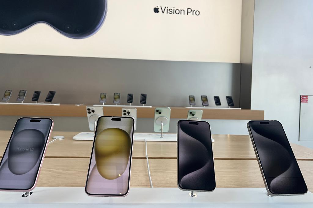iPhones on display