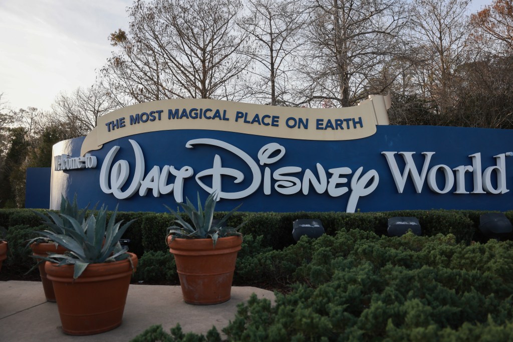 Walt Disney World sign