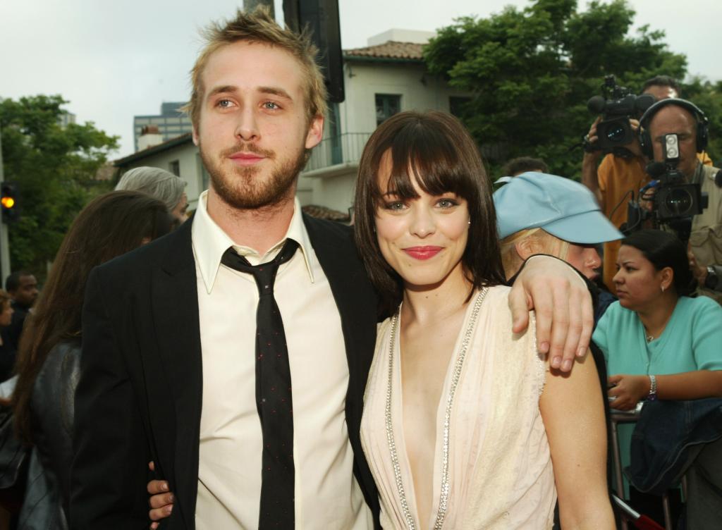 Rachel McAdams and Ryan Gosling fell in love off screen and started dating shortly after "The Notebook" wrapped. 