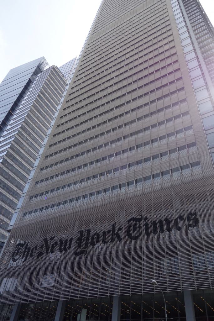 Sources said Covington & Burling signed a sublease for 235,479 square feet, expanding from 200,000 sf at the New York Times Building.