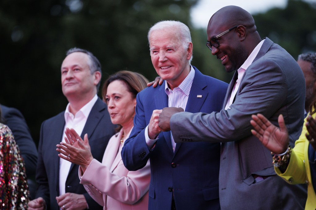 George Floyd's brother, Philonise Floyd, appeared to come to President Biden's rescue Monday night after the aging commander-in-chief awkwardly froze for nearly a minute. 