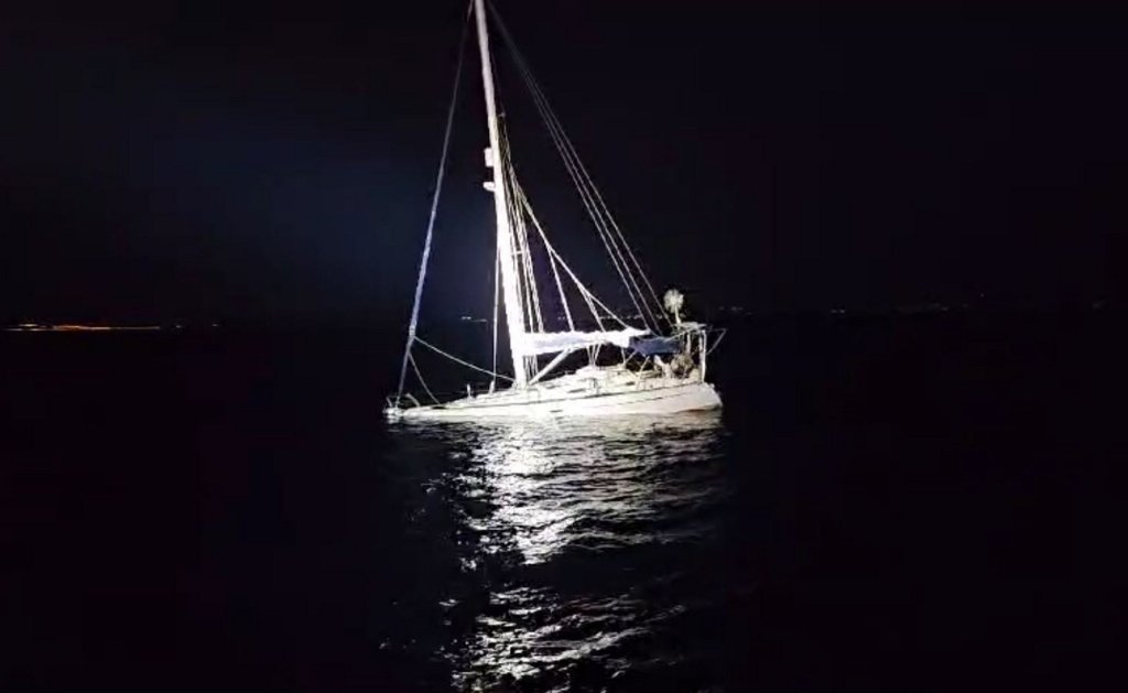 Robert Powell's boat sinking roughly two miles off the coast of Spain.