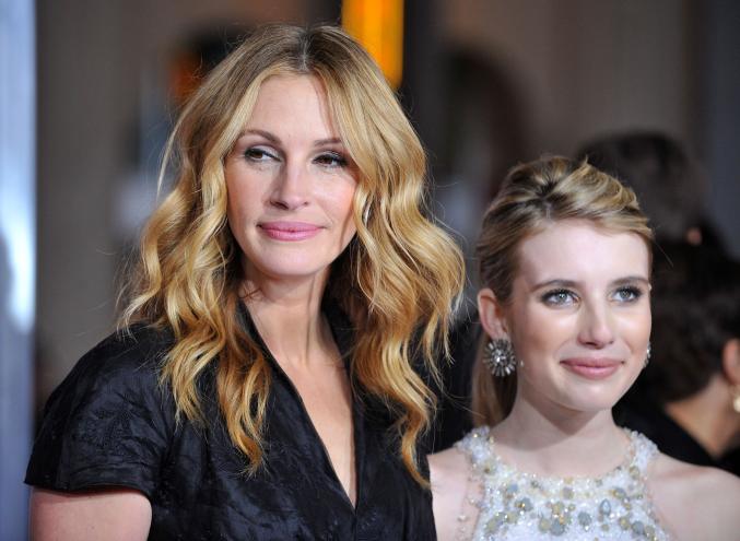 Julia Roberts and Emma Roberts at the "Valentine's Day" premiere