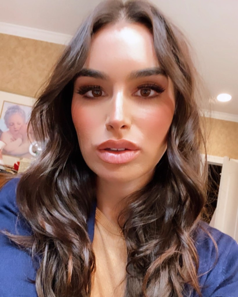  Former contestant Ashley Iaconetti criticized Ripa’s reservations about the show.