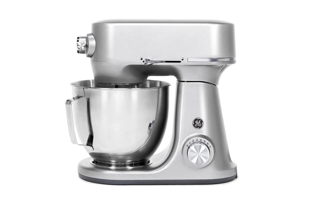 GE Appliances Tilt-Head Stand Mixer 7 Speed 5.3 Quarts
