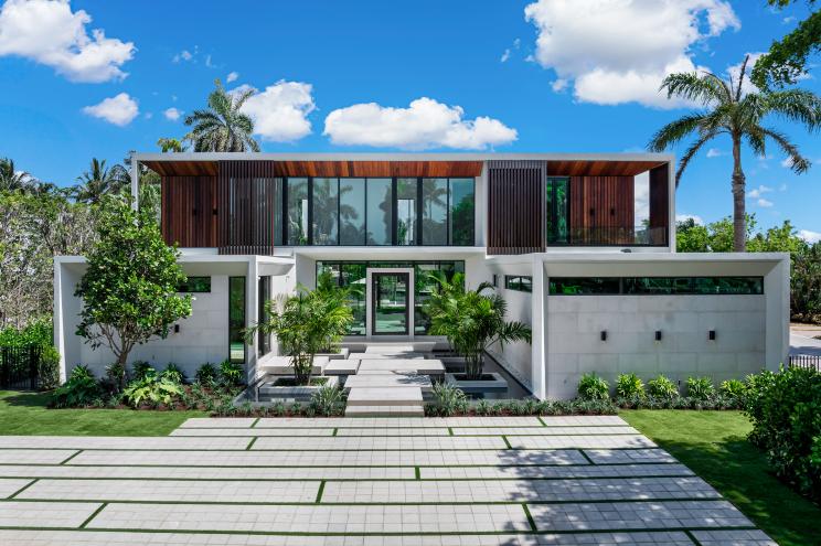 Exterior of the Miami Beach mansion.