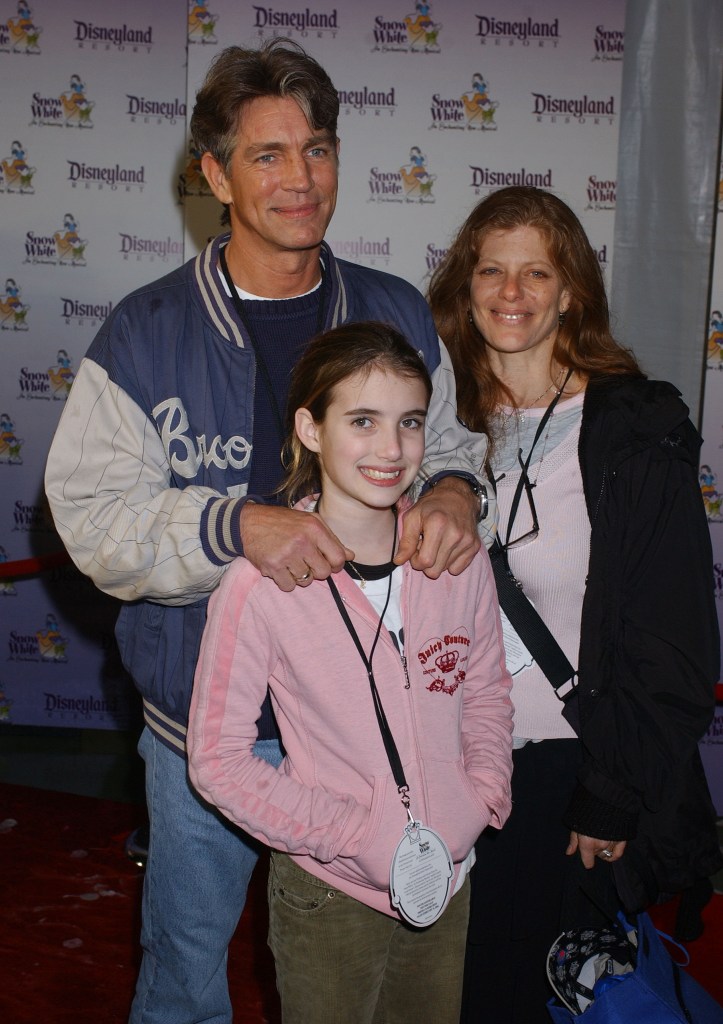 Eric Roberts with daughter Emma Roberts and wife Eliza Garrett