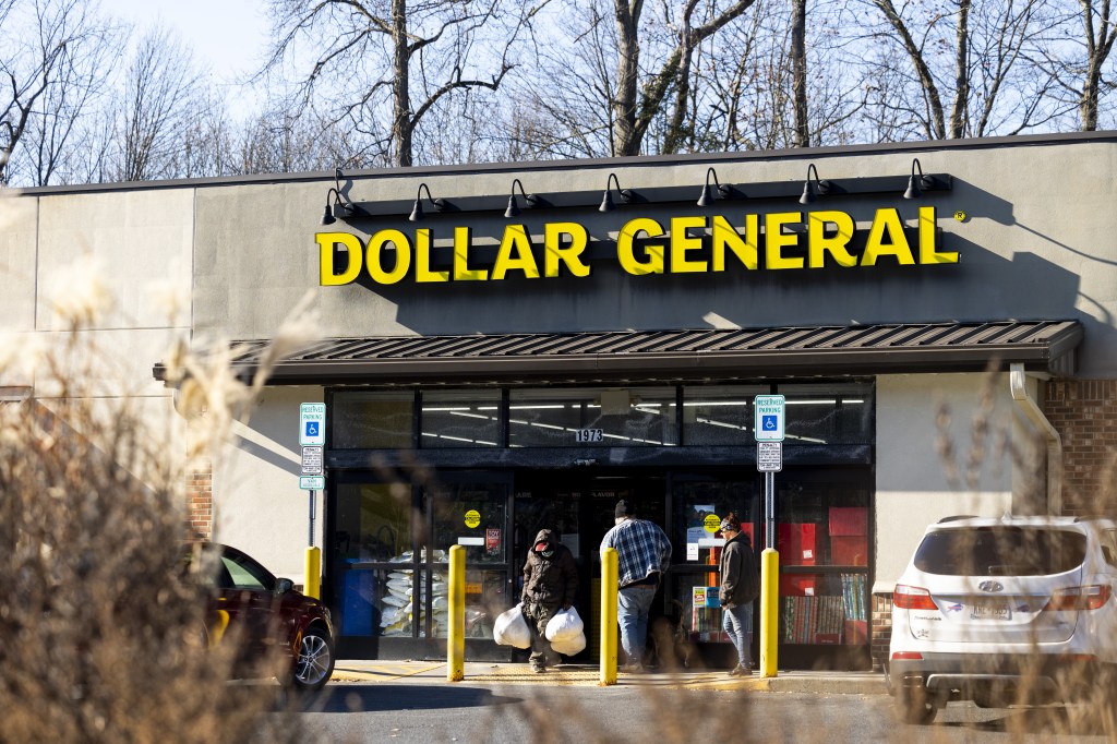 Dollar General store