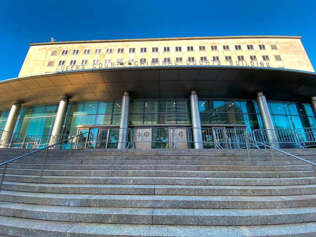 Queens County Criminal Courts Building