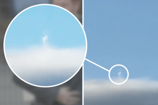 Mysterious cloud looks like a person walking on air