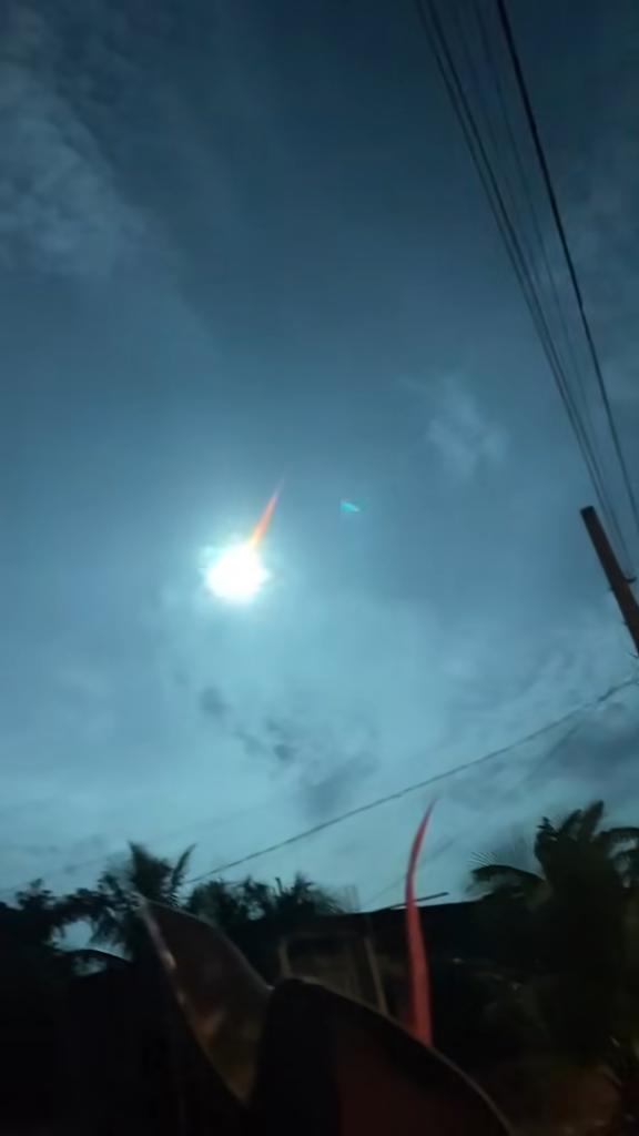 Image of an asteroid entering the earth's atmosphere above Norther Philippines. 