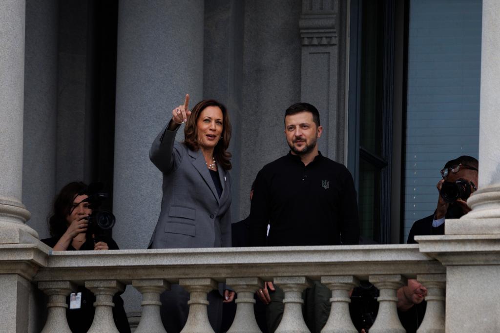 Vice President Kamala Harris with Zelensky in the White House.