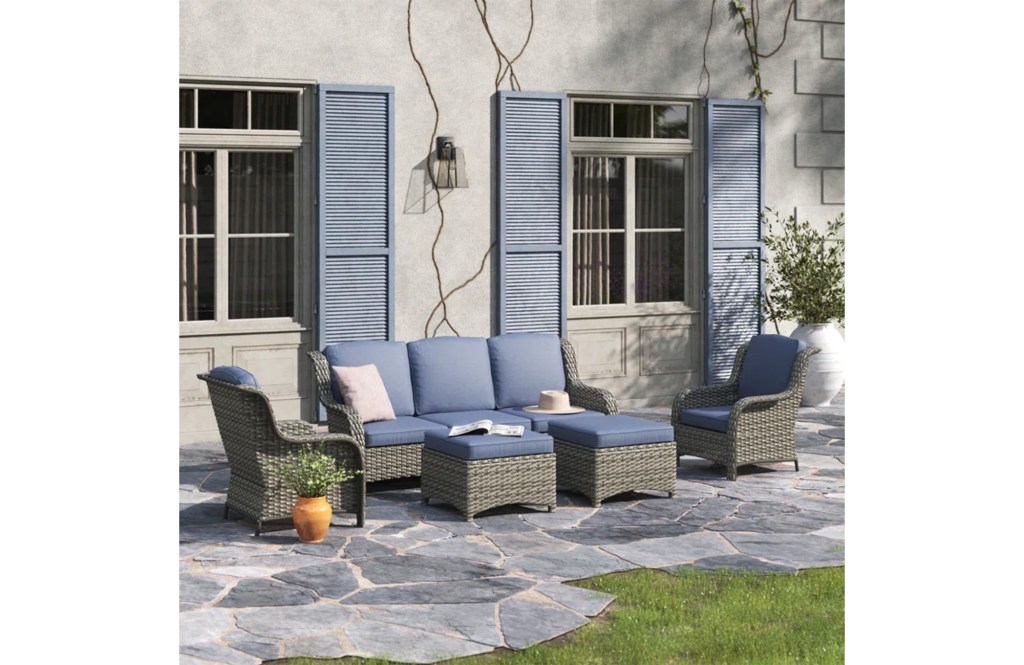 Amanda 5 - Person Outdoor Seating Group with Cushions