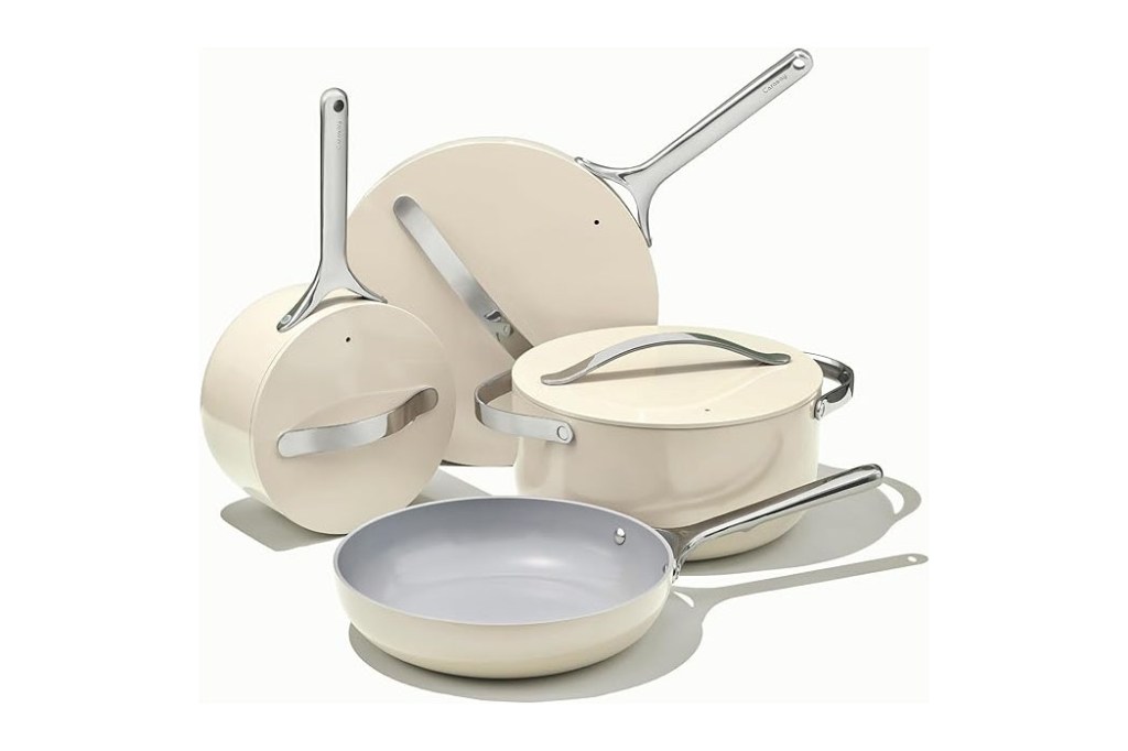 A group of pots and pans