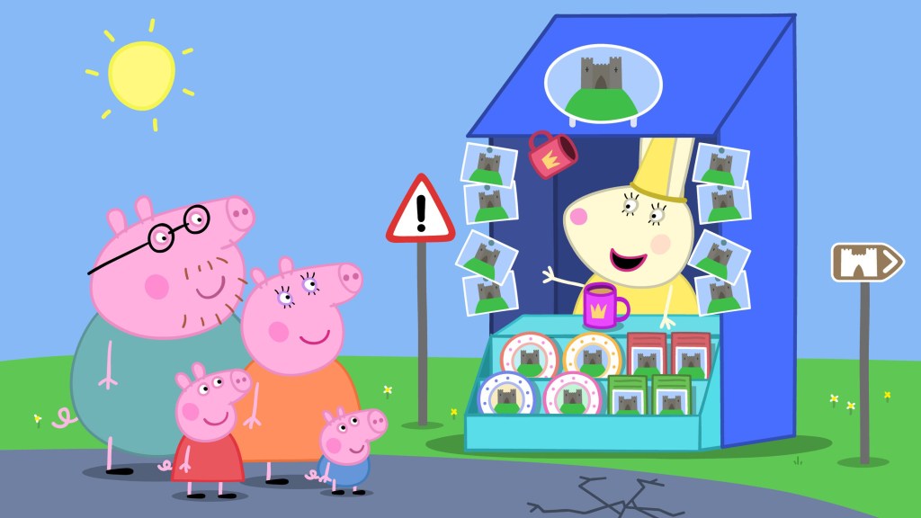 PEPPA PIG, (from left): Daddy Pig, Peppa Pig, Mummy Pig, George Pig,