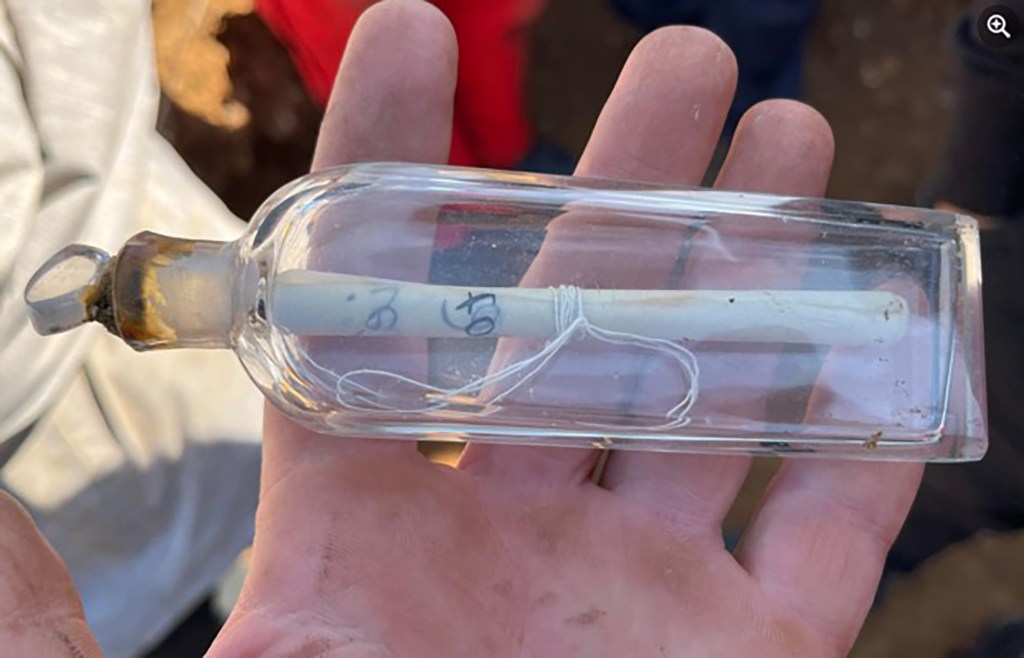 message in a bottle written by archaeologist P.J Féret found in France