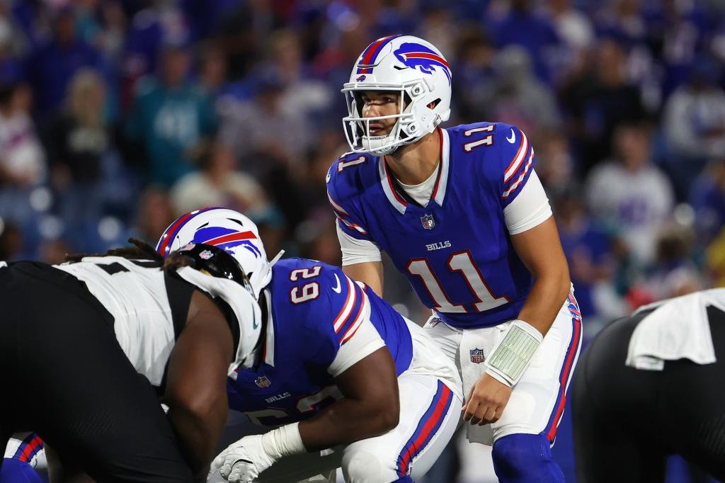 Mitch Trubisky (11) in action for the Bills in the fourth quarter of Monday's game vs. the Jaguars.