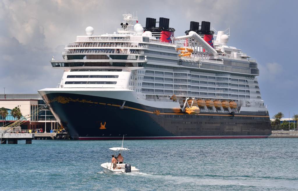 Disney cruise ship